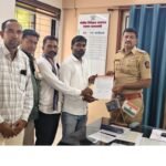 पळशी झाशी चोरी प्रकरणाचा तपास लावा अन्यथा तामगाव पोलीस ठाण्यासमोर आंदोलन ग्रामस्थांचा इशारा  पळशी झाशी ग्रा पं ने घेतला ठराव