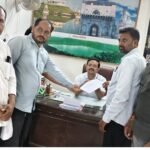 राष्ट्रवादी युवक कॉग्रेसचे अमोल व्यवहारे यांच्या नेतृत्वात शेतकरी विद्यार्थी सह विविध मांगण्याचे राज्यपालांना निवेदन